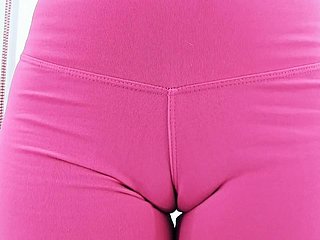 Awesome Synod Teen Obese ASS Yoga Pants CAMELTOE Roomy Pussy
