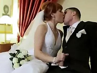 Redhead Bride fica dp'd small-minded dia do casamento