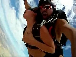 Alex Torres Orts khiêu dâm Skydive