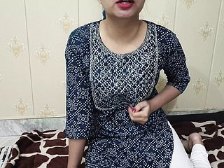 Une looker demi-soeur indienne baise lassie demi-frère vierge indien hindi