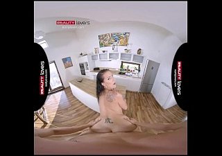 RealityLovers VR - Rumah Agam Bintang Porno Micas