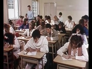Las Colegialas (1986) - menipu murid