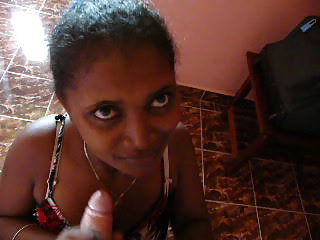 hitam pembantu rumah remaja sucl saya dalam Madagascar motel 2