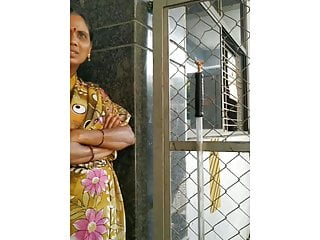 Rudra ป้าแม่บ้านบ้าน